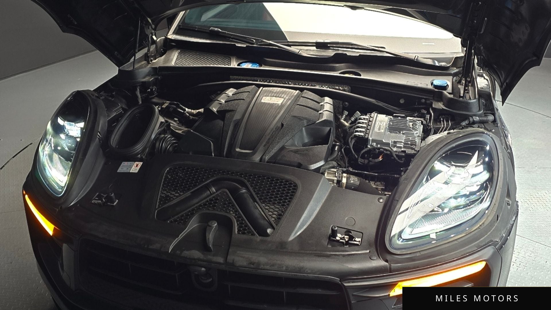 Porsche 마칸 2023 — миниатюра 6
