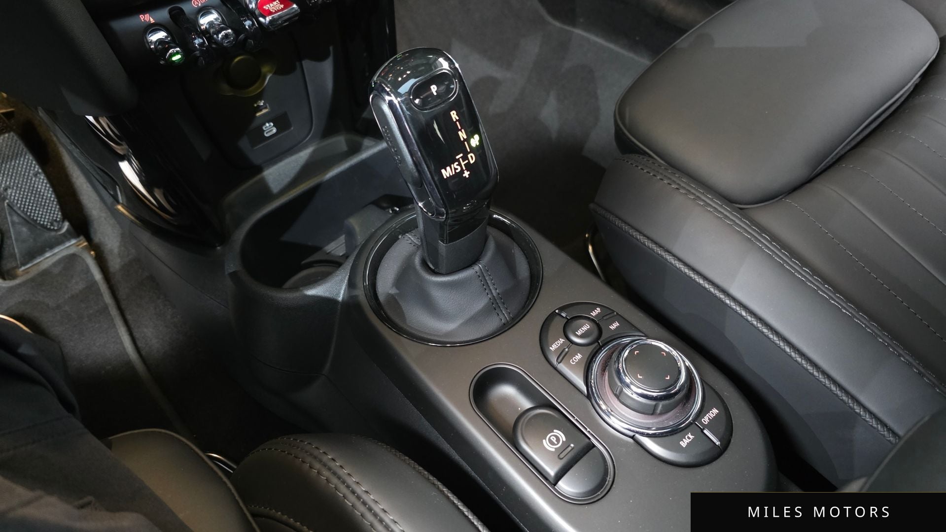 MINI 쿠퍼 S 2024 — миниатюра 8