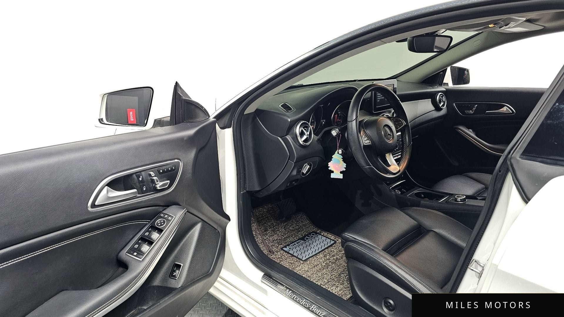 Mercedes-Benz CLA-Class C117 2018 — миниатюра 10