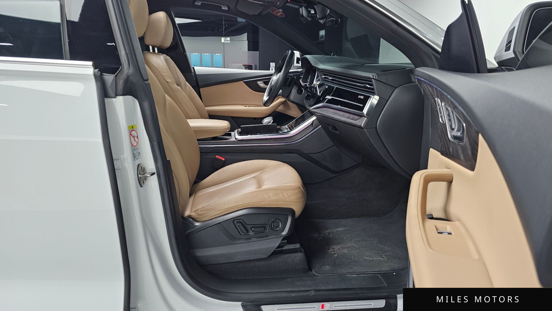 Audi Q8 (4M) 2023 — миниатюра 11