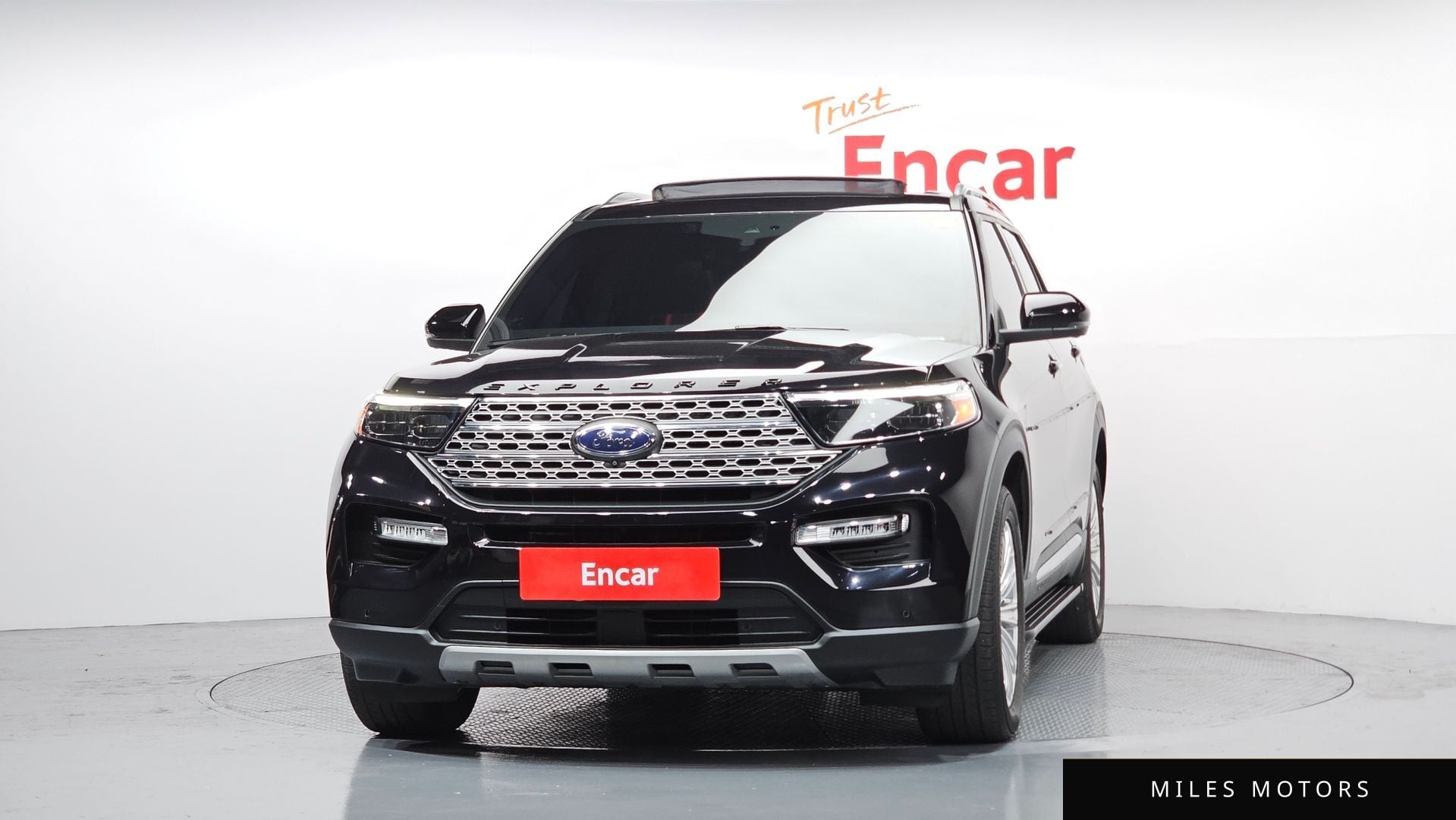 Ford Explorer 2021 — миниатюра 3