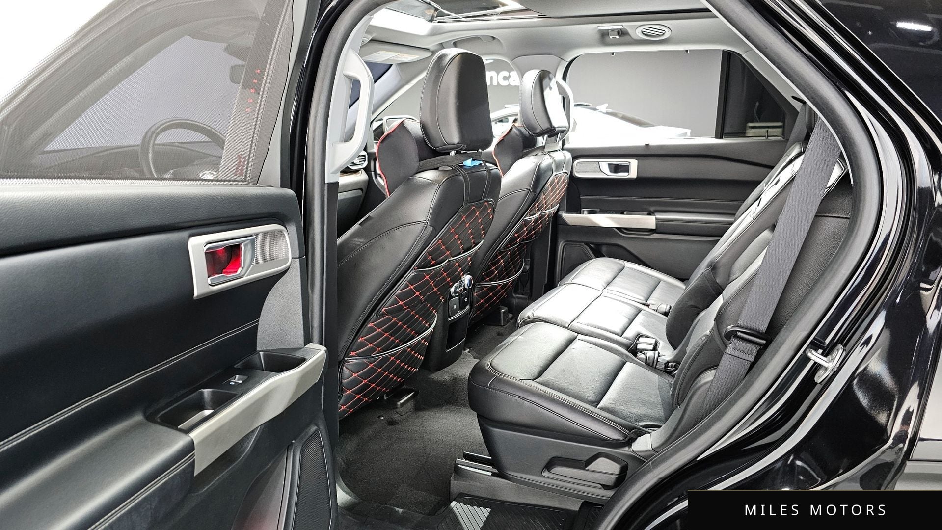 Ford Explorer 2021 — миниатюра 12