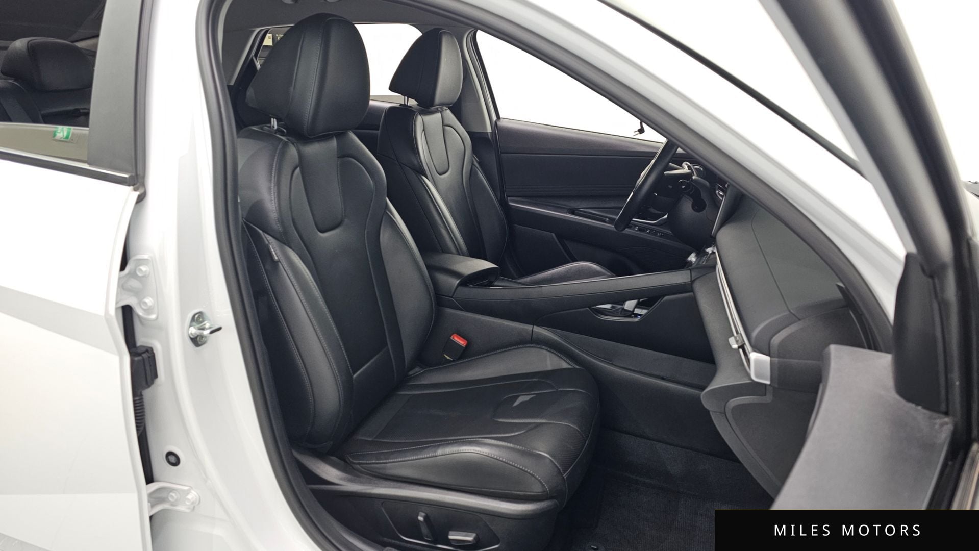 Hyundai AVANTE 2023 — миниатюра 11