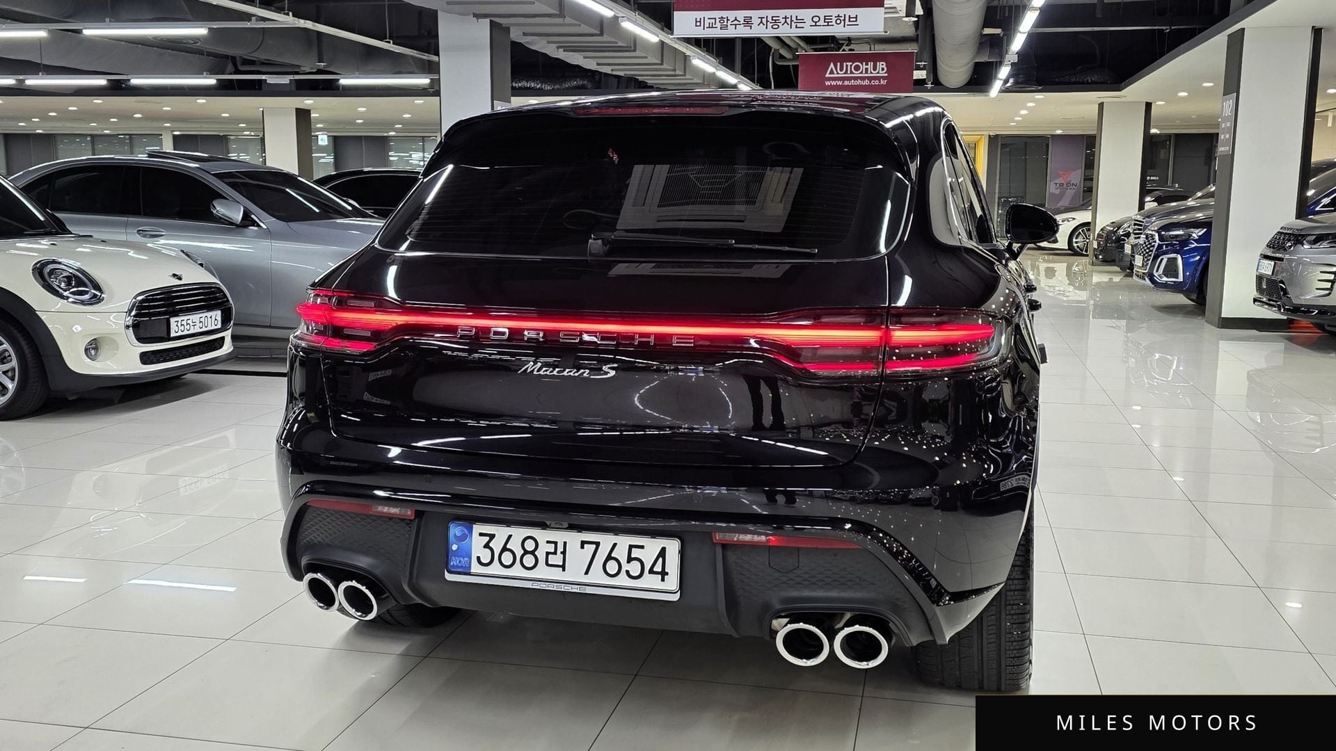 Porsche Macan 2022 — миниатюра 6