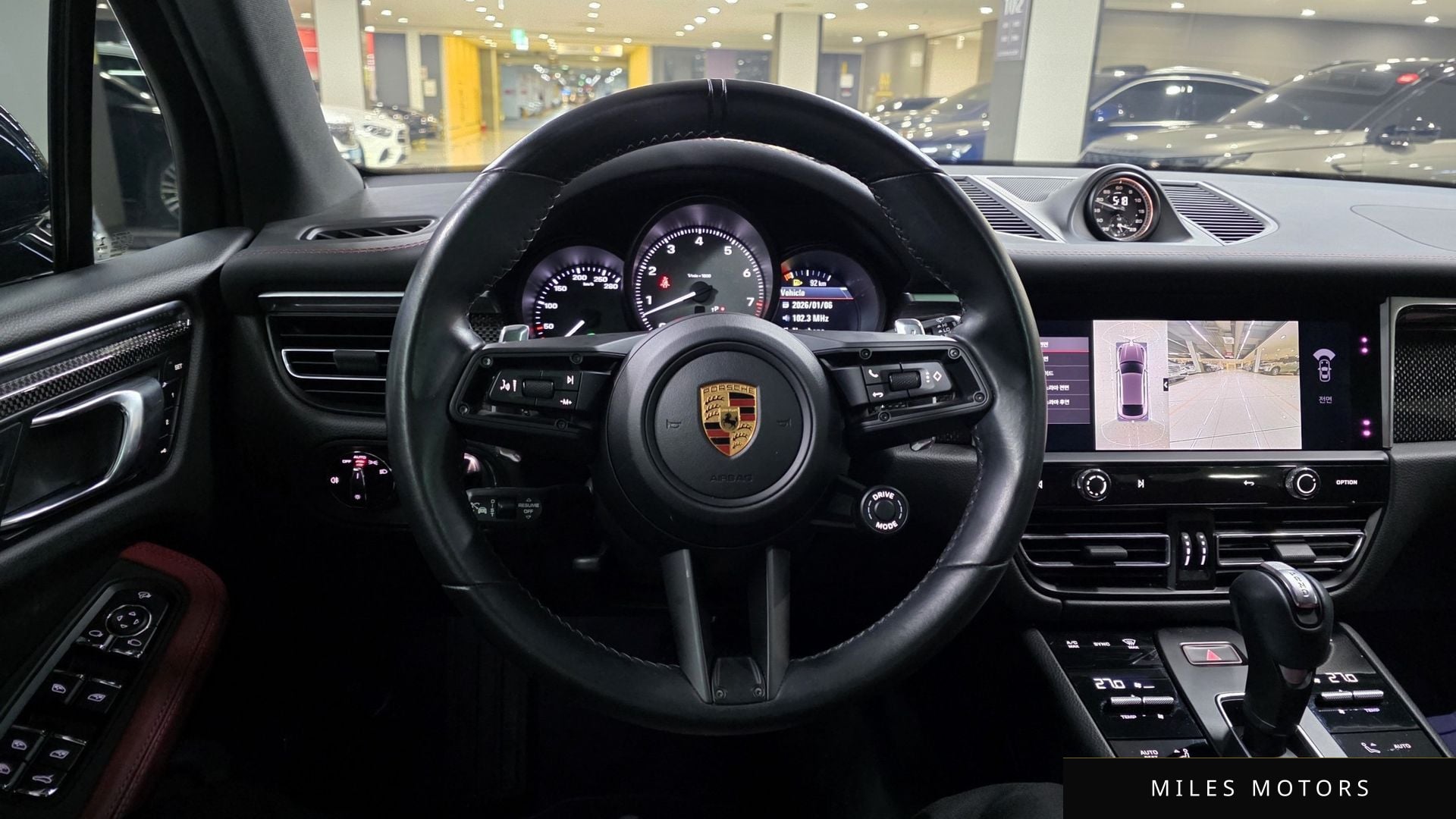 Porsche Macan 2022 — миниатюра 14