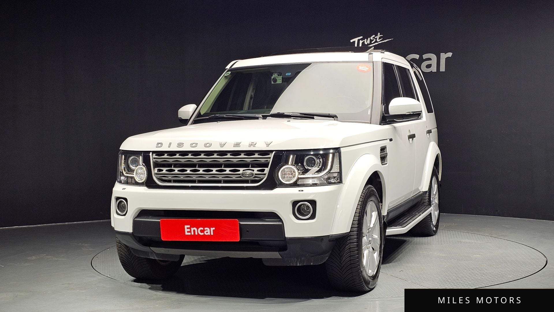 Land Rover Discovery 2016 — миниатюра 3
