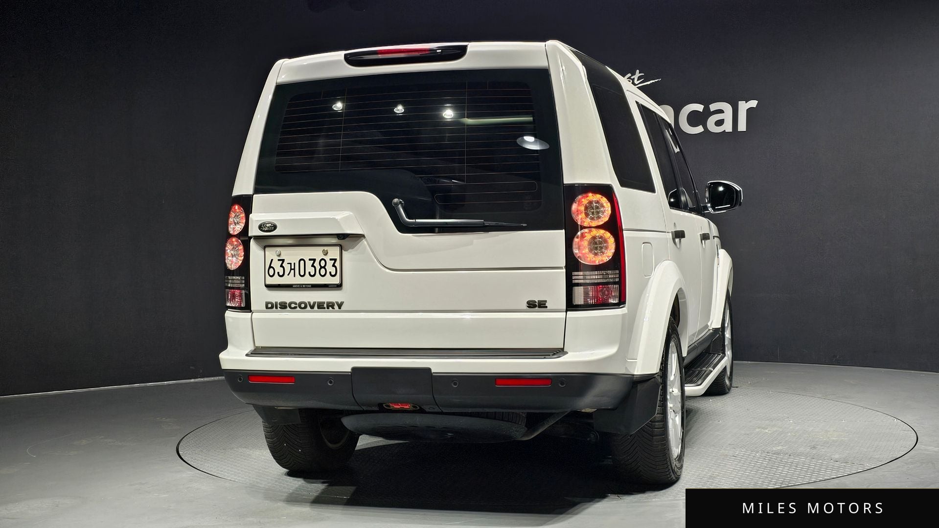 Land Rover Discovery 2016 — миниатюра 4