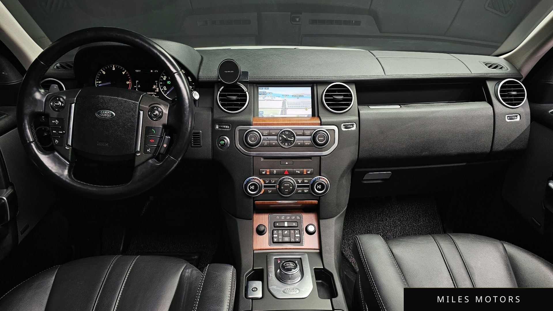 Land Rover Discovery 2016 — миниатюра 7
