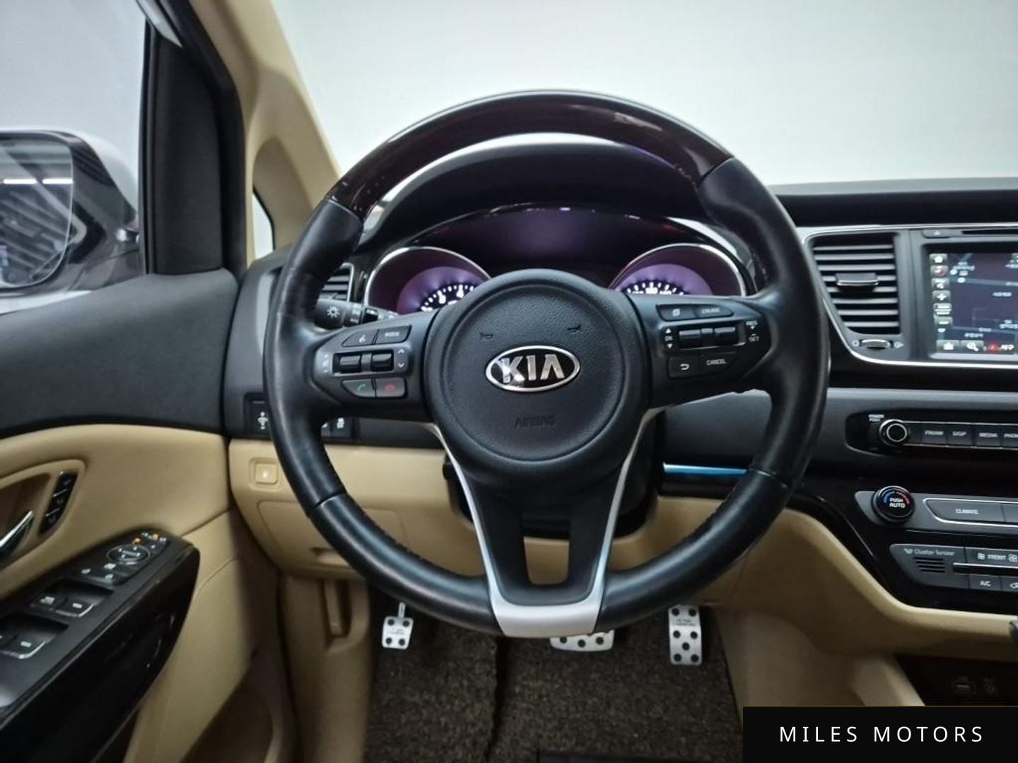 Kia Canival 2018 — миниатюра 7