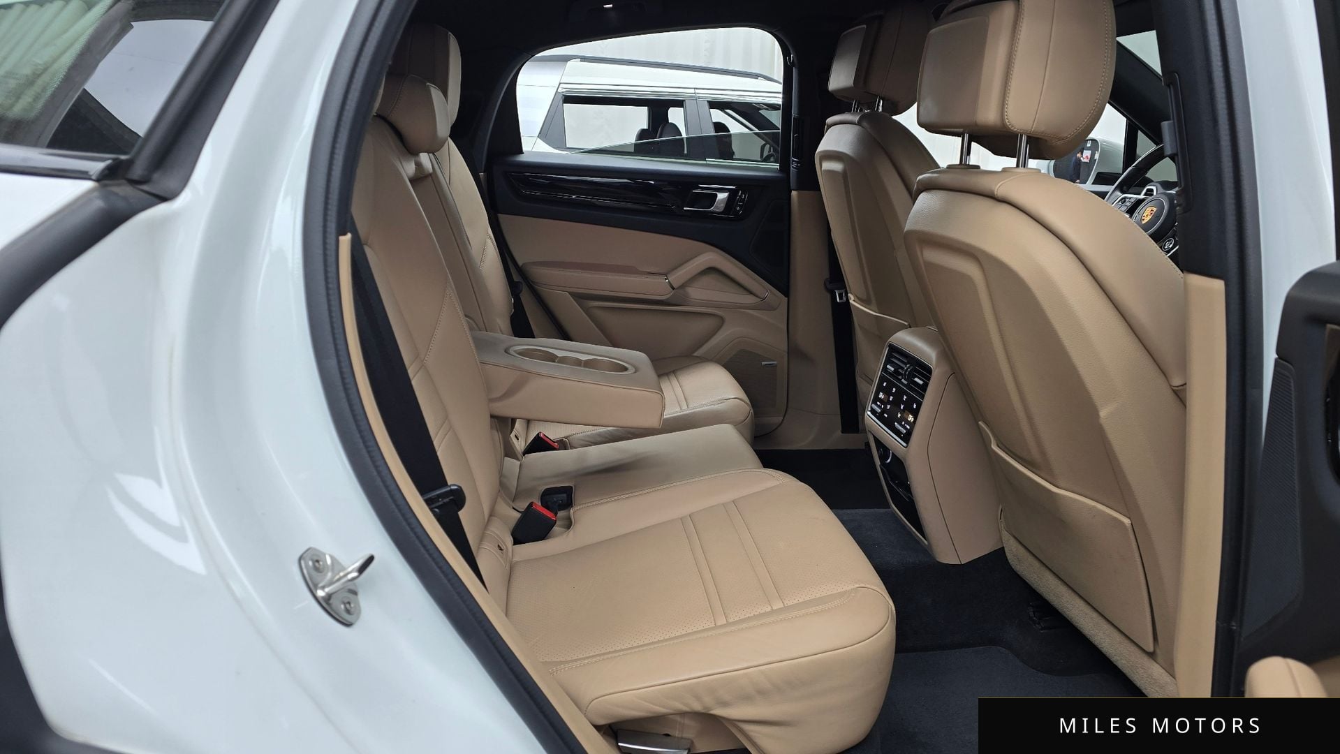 Porsche 카이엔 (PO536) 2021 — миниатюра 12