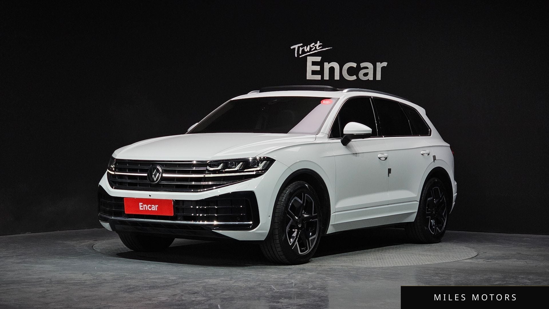 Volkswagen Touareg 2024 — фото 1 из 12
