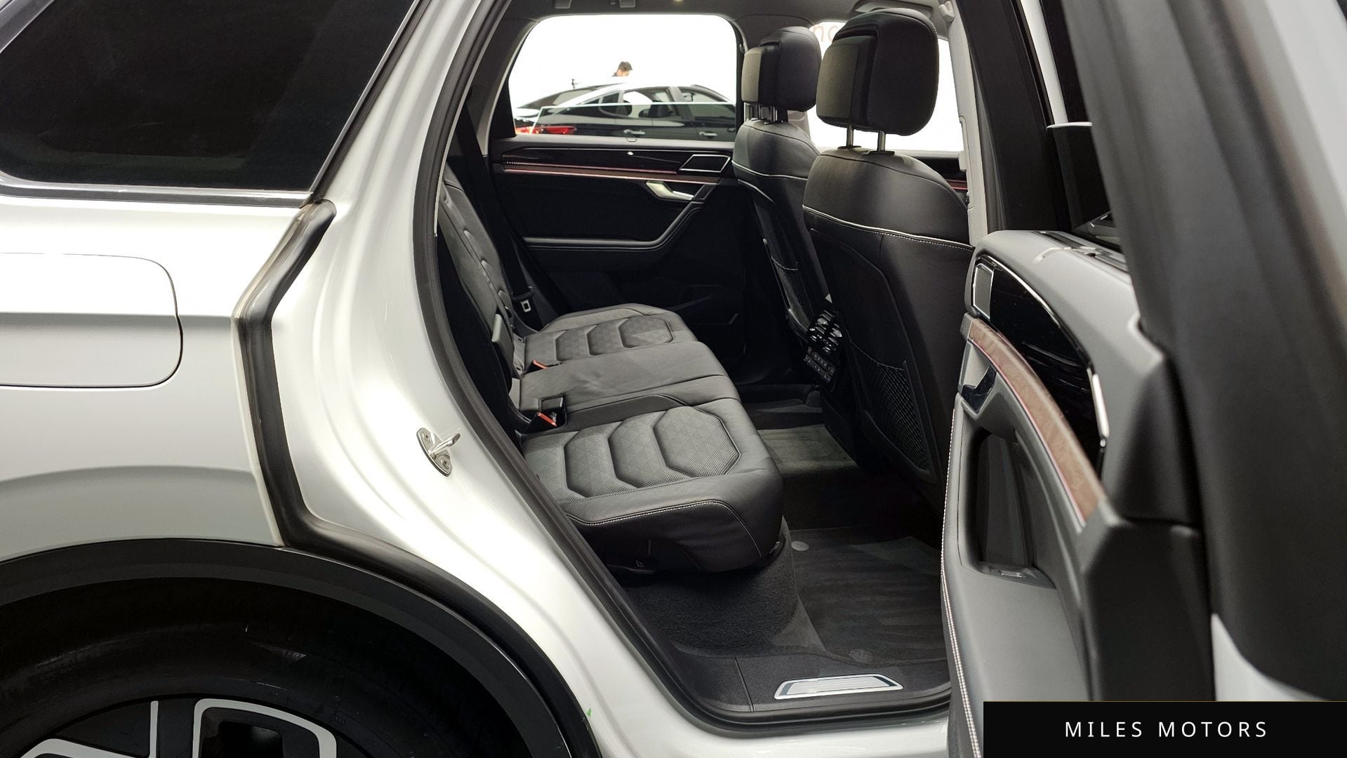 Volkswagen Touareg 2024 — миниатюра 12