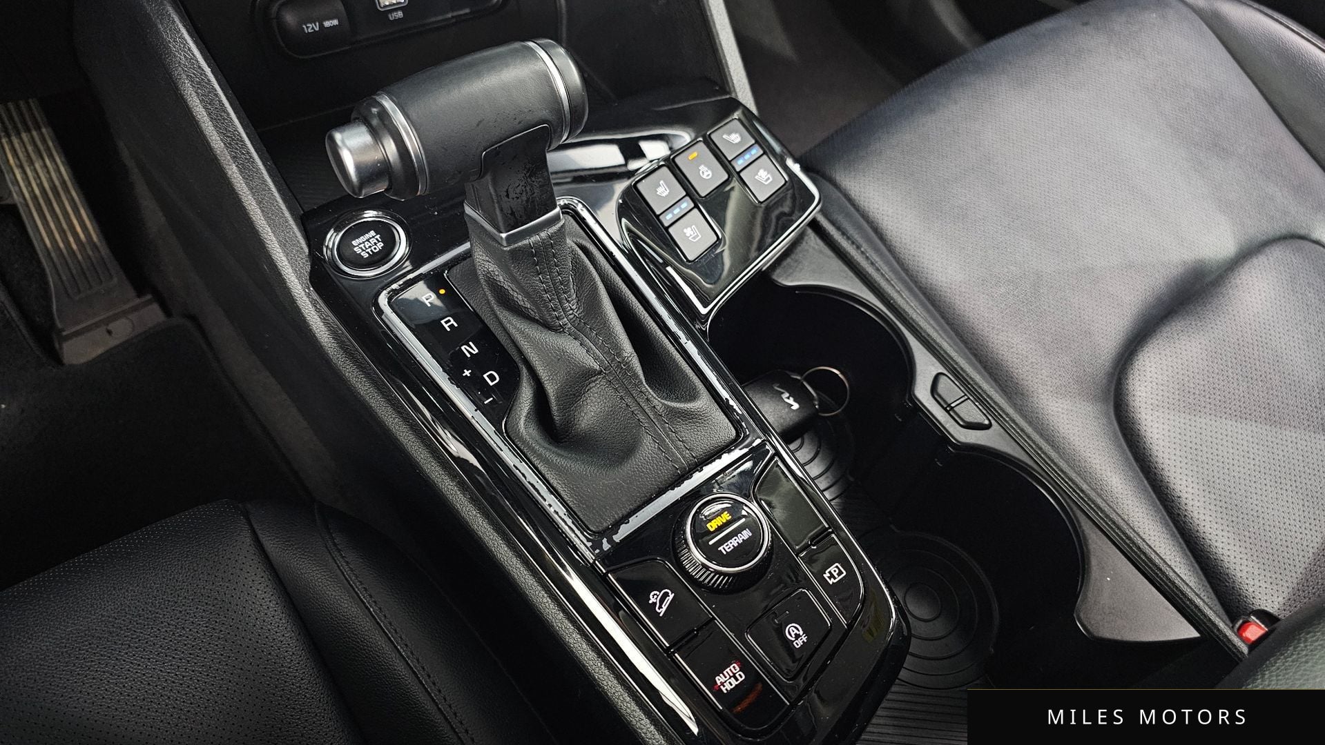 Kia Sportage 2022 — миниатюра 9