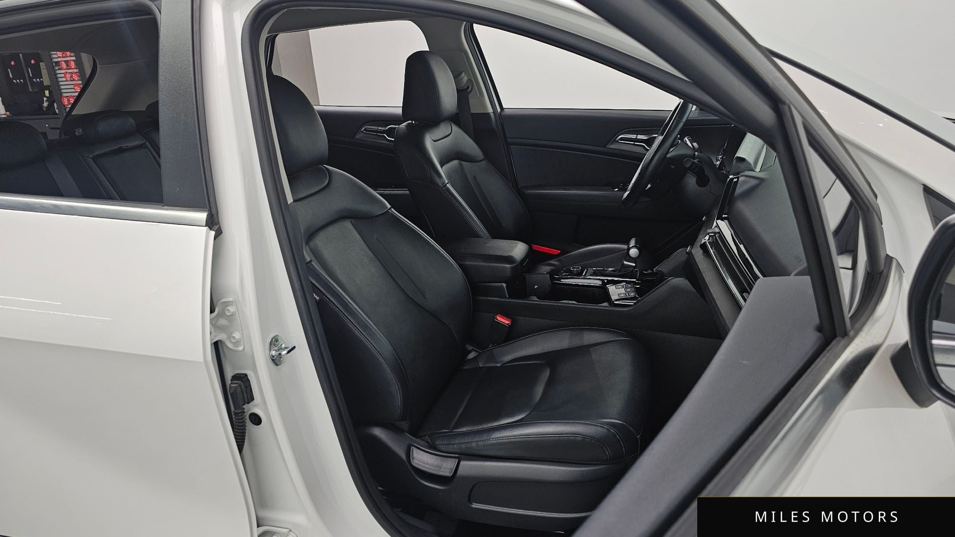 Kia Sportage 2022 — миниатюра 11