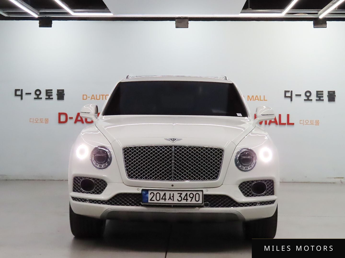 Bentley Bentayga 2018 — миниатюра 2