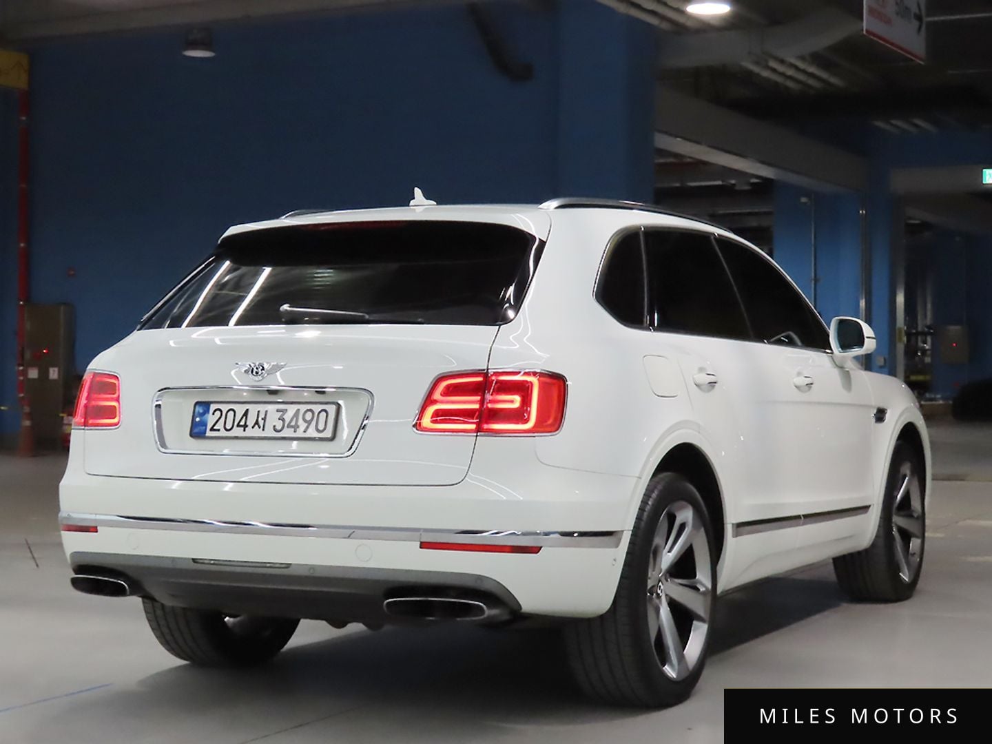 Bentley Bentayga 2018 — миниатюра 4