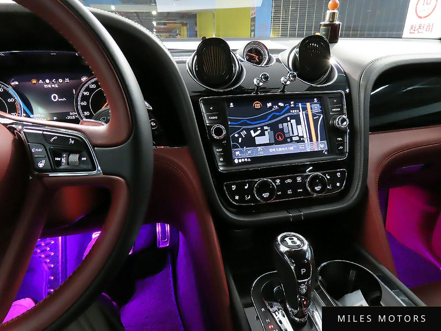 Bentley Bentayga 2018 — миниатюра 12