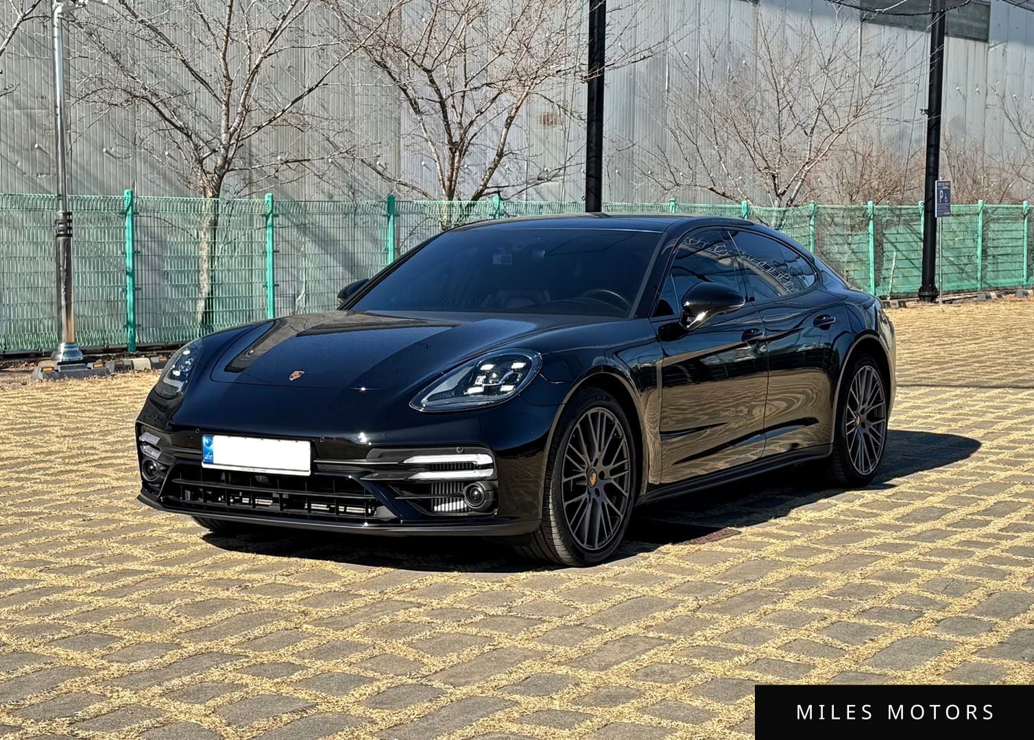 Porsche Panamera 2023 — миниатюра 3