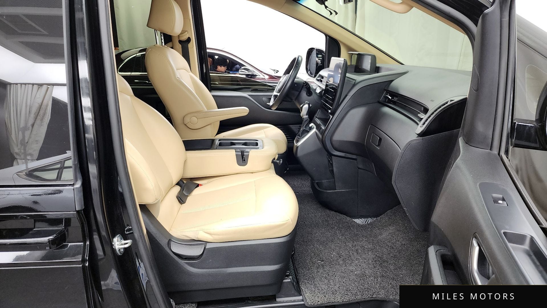 Hyundai Staria 2022 — миниатюра 11