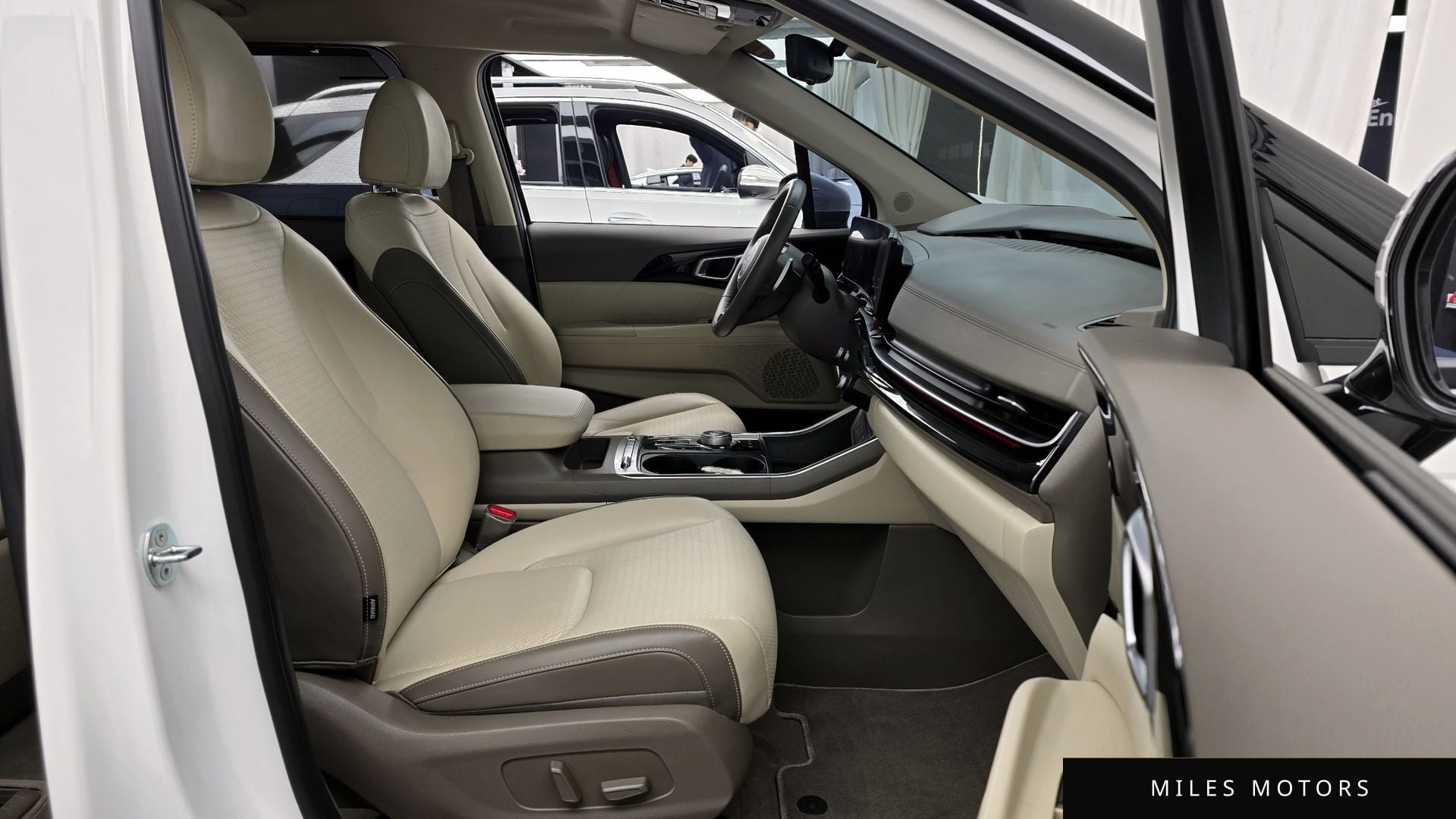 Kia Canival 2025 — миниатюра 11