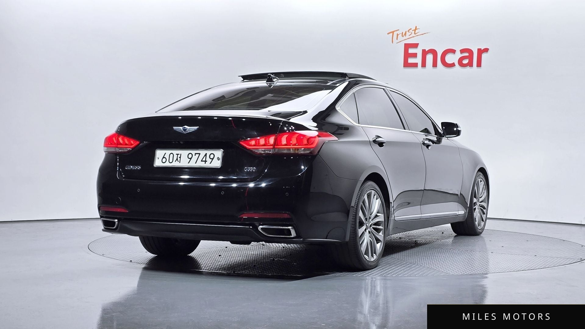 Hyundai Genesis 2016 — миниатюра 2