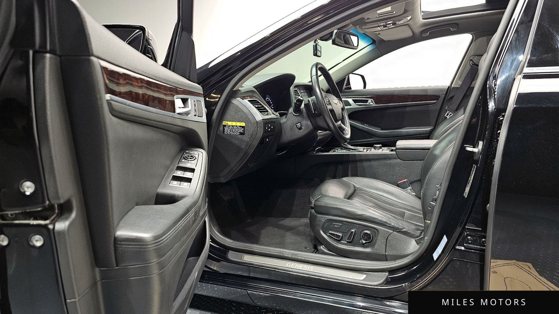 Hyundai Genesis 2016 — миниатюра 10