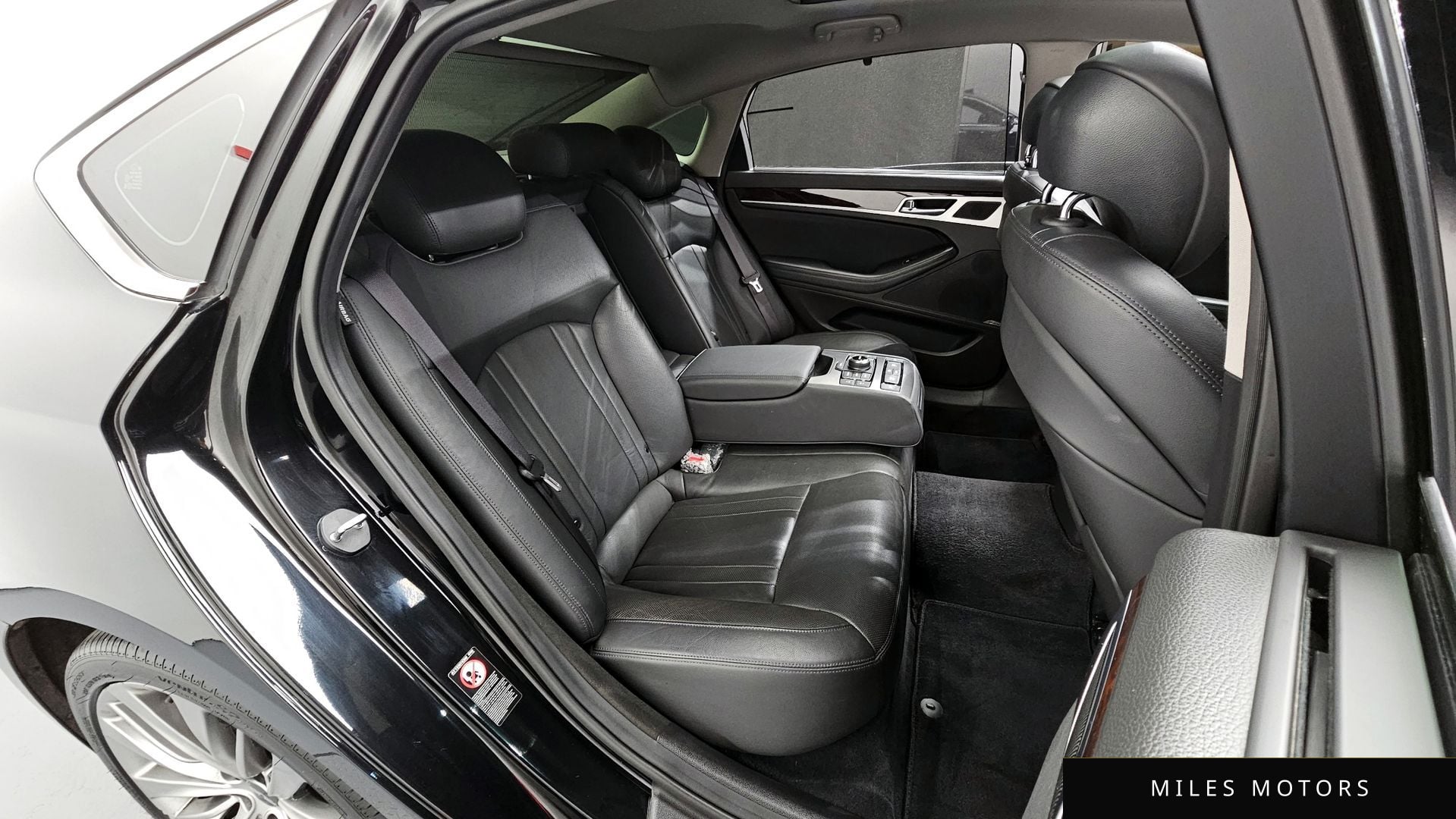 Hyundai Genesis 2016 — миниатюра 12