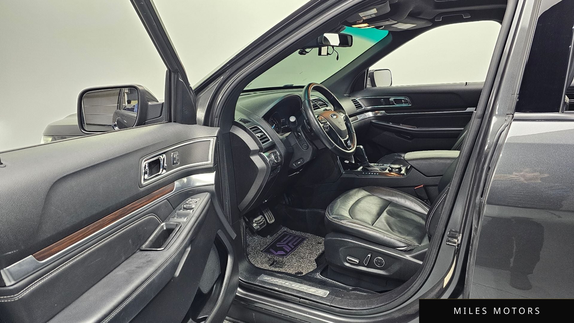 Ford Explorer 2017 — миниатюра 10