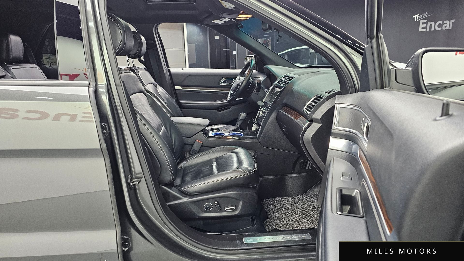 Ford Explorer 2017 — миниатюра 11