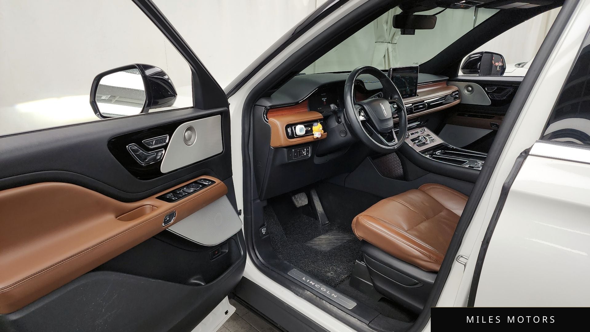 Lincoln Aviator 2021 — миниатюра 10