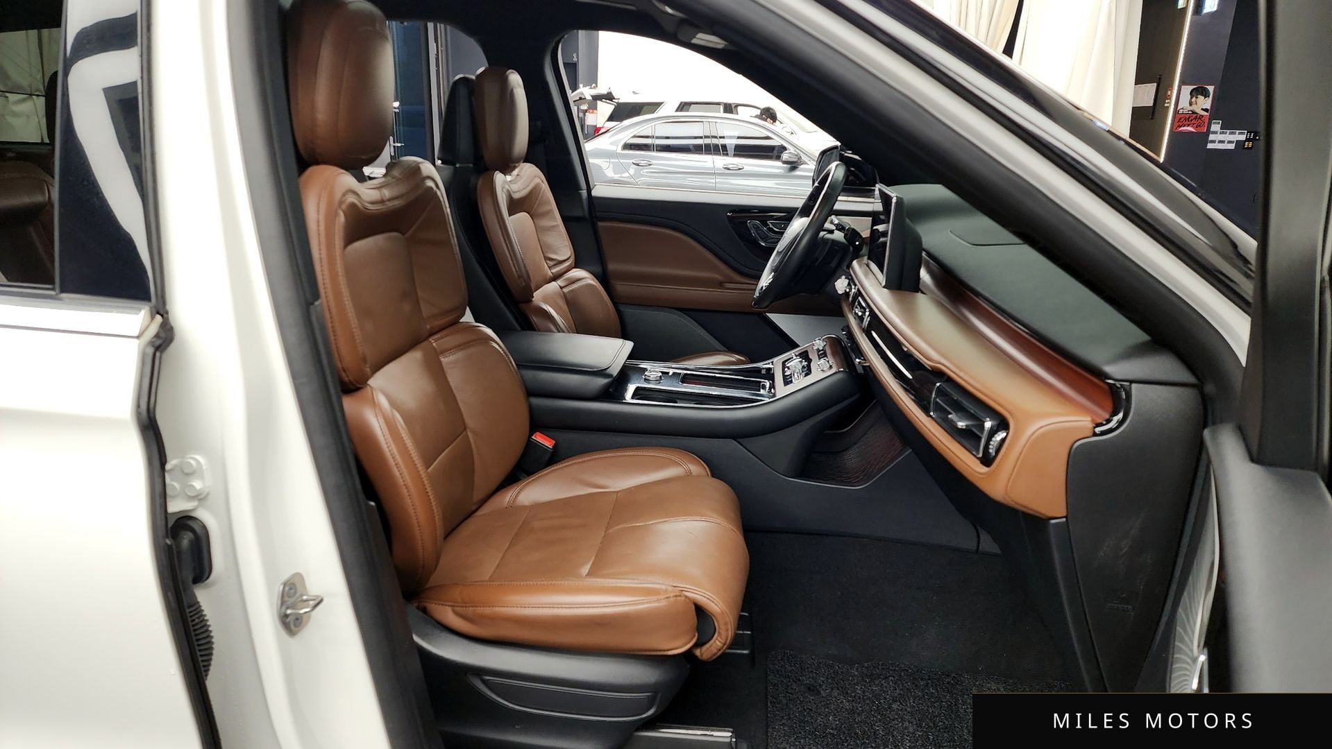 Lincoln Aviator 2021 — миниатюра 11