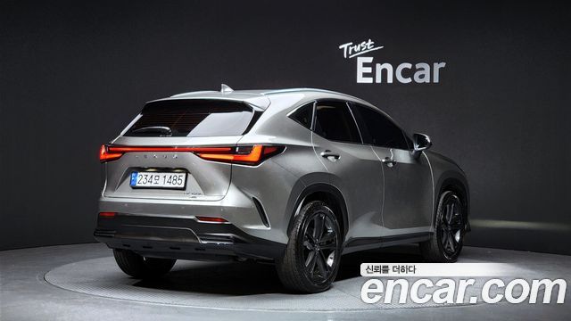 Лексус NX350h 2025 — миниатюра 2