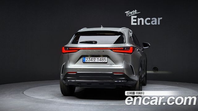 Лексус NX350h 2025 — миниатюра 4