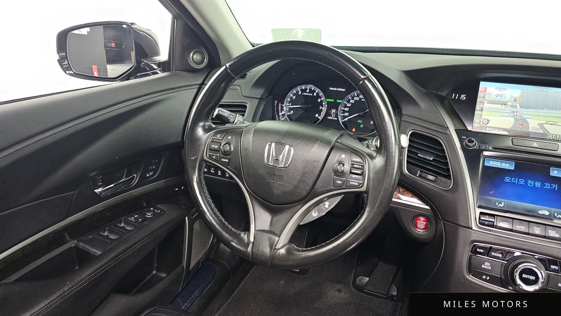 Honda 레전드 2016 — миниатюра 13