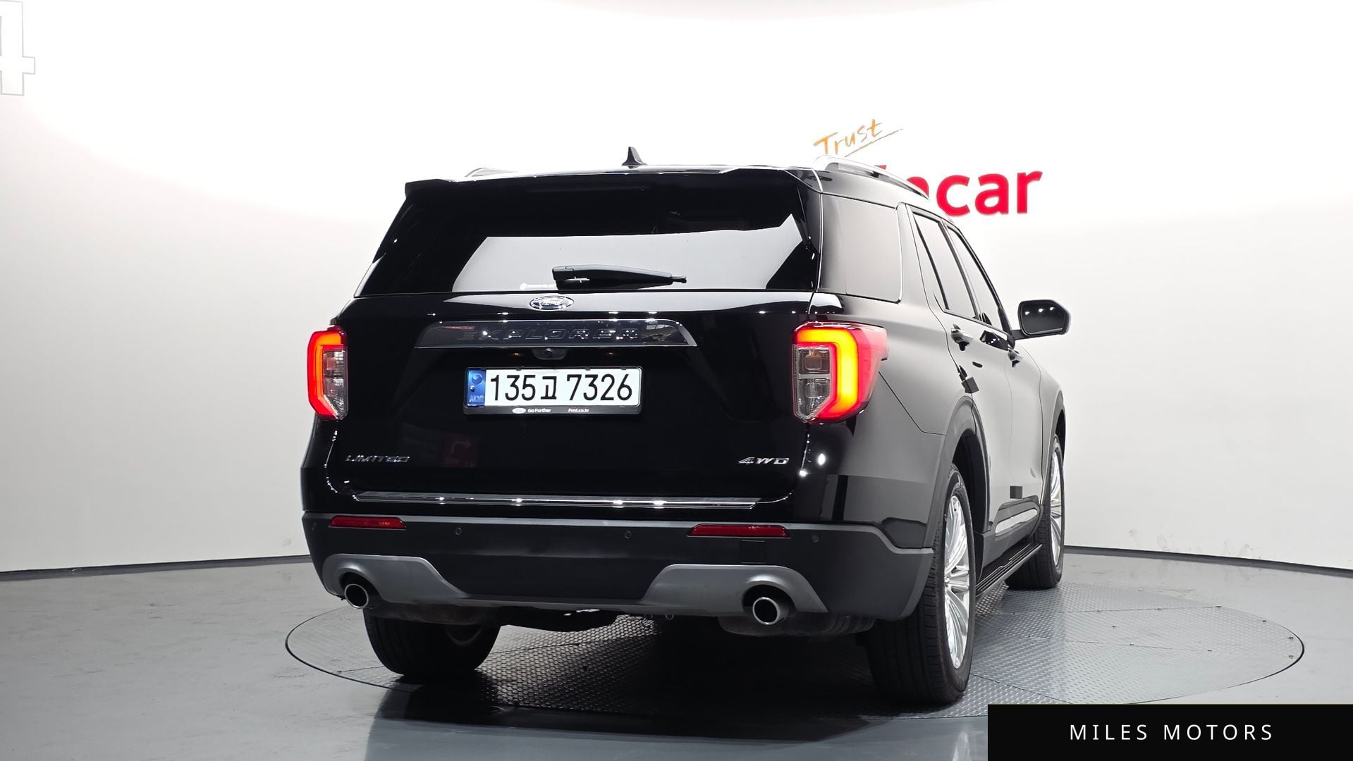 Ford Explorer 2021 — миниатюра 4