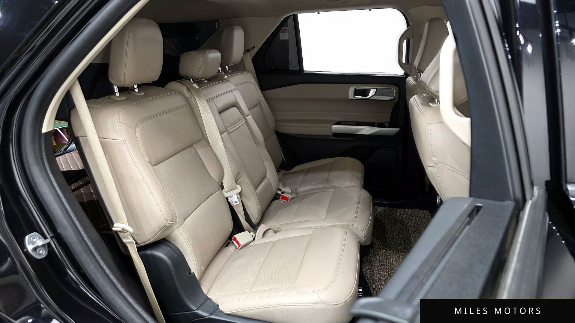 Ford Explorer 2021 — миниатюра 12
