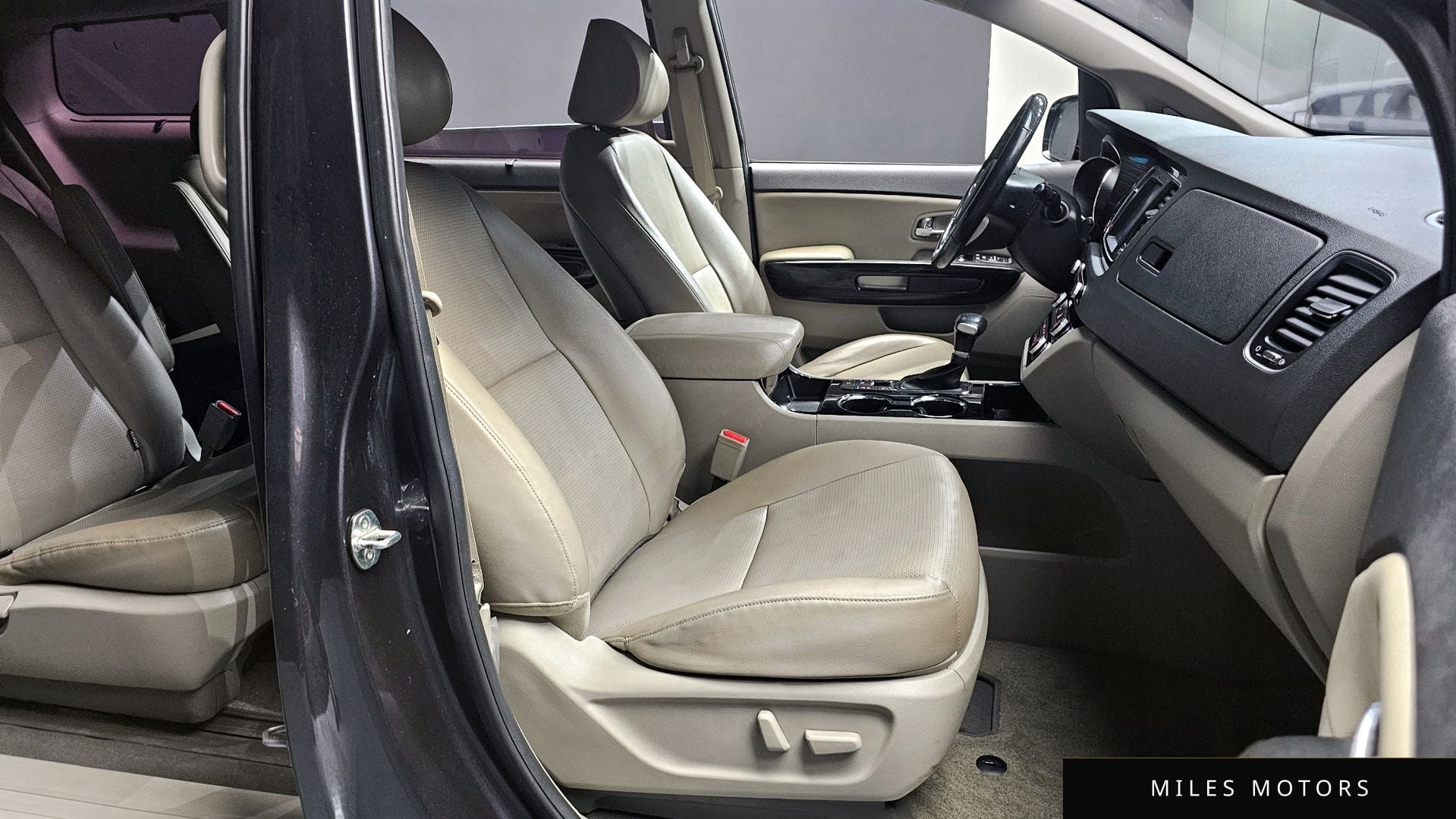 Kia Canival 2020 — миниатюра 10