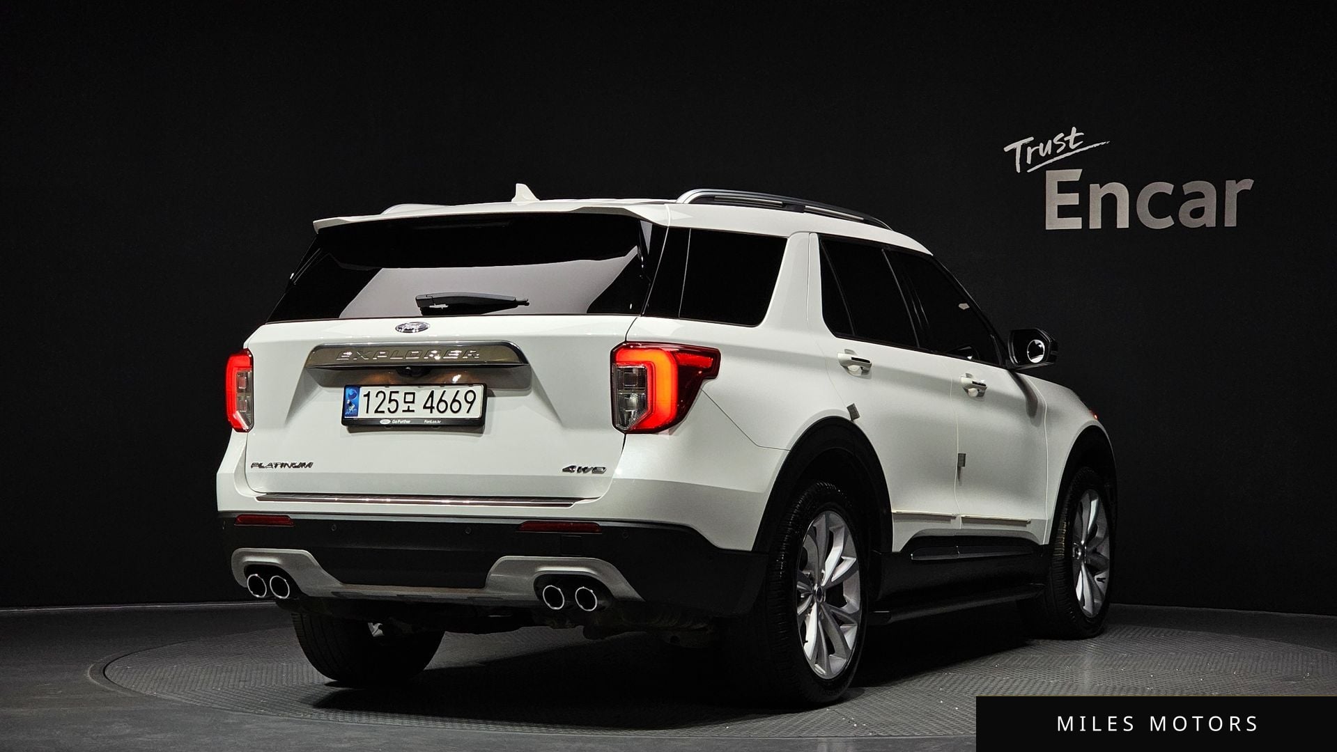Ford Explorer 2021 — миниатюра 2