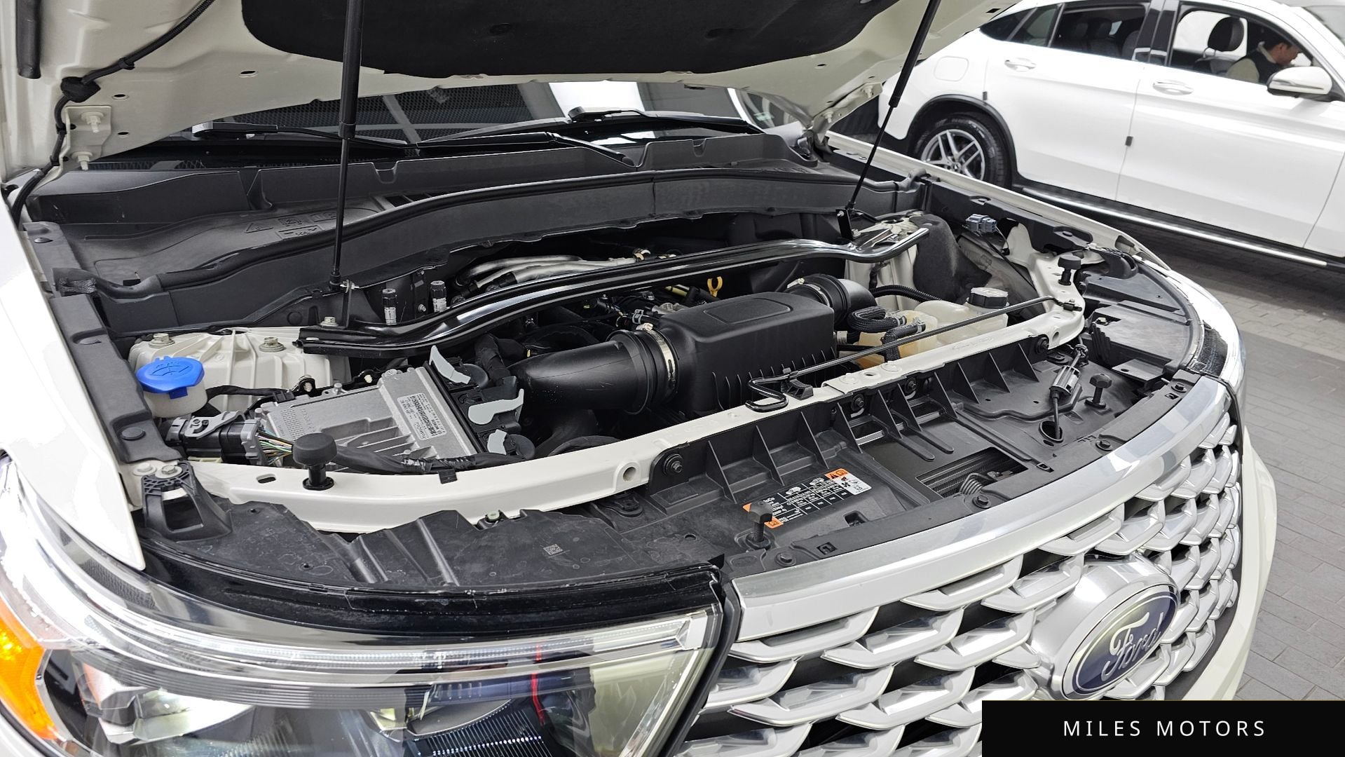 Ford Explorer 2021 — миниатюра 6