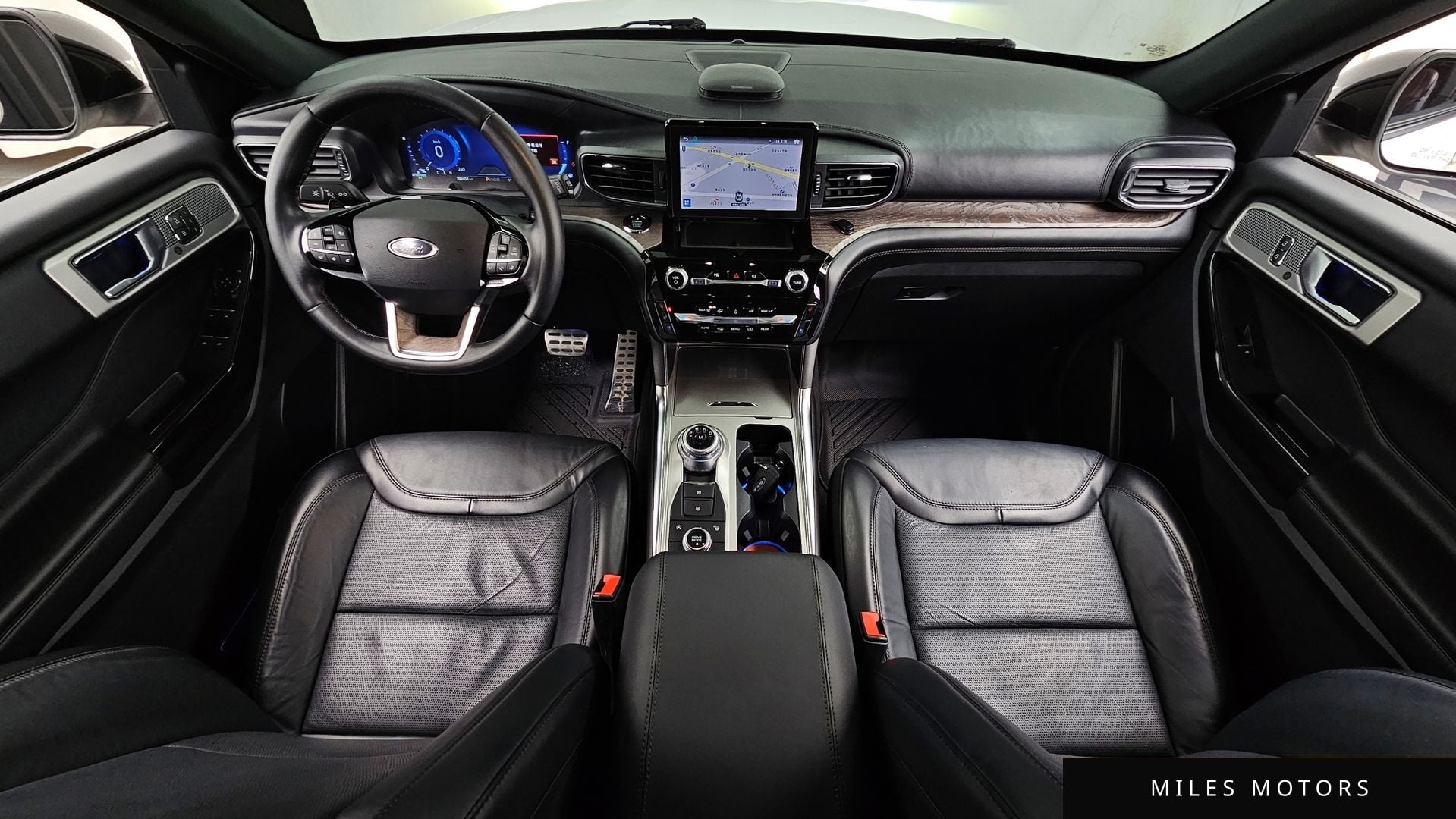 Ford Explorer 2021 — миниатюра 7