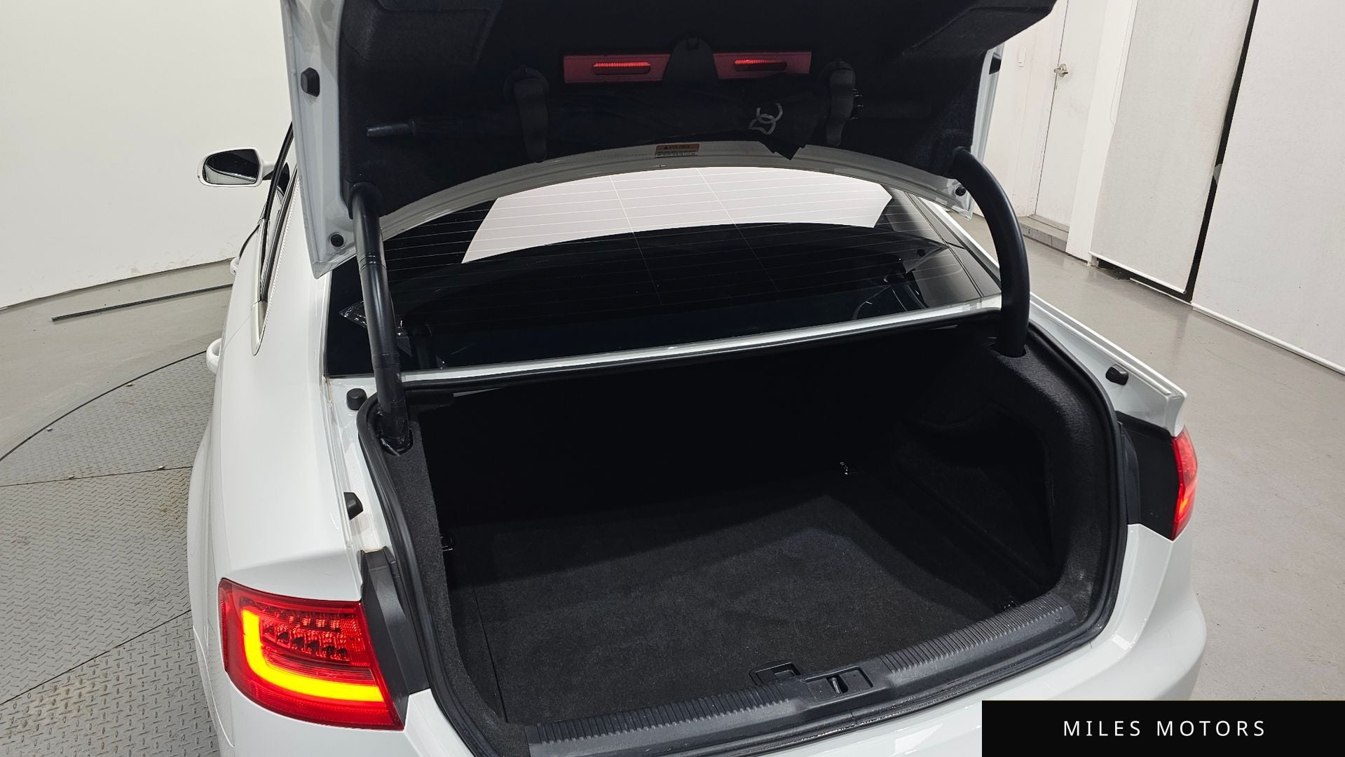 Audi A4 2015 — миниатюра 20