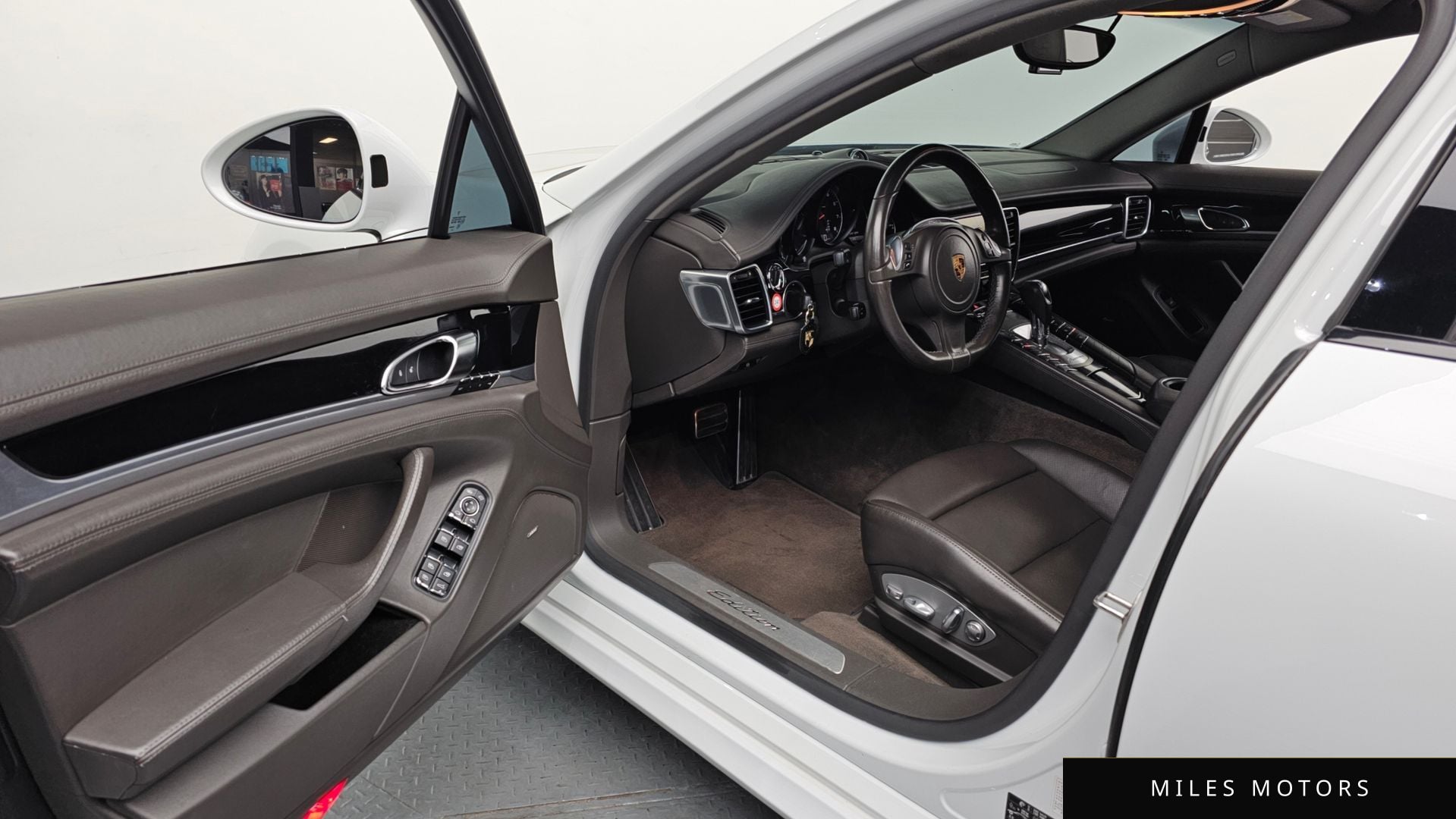 Porsche 파나메라 2016 — миниатюра 10