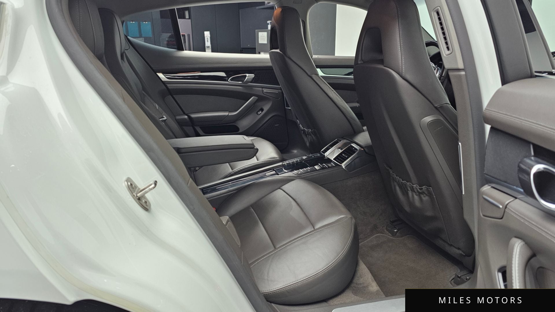 Porsche 파나메라 2016 — миниатюра 12