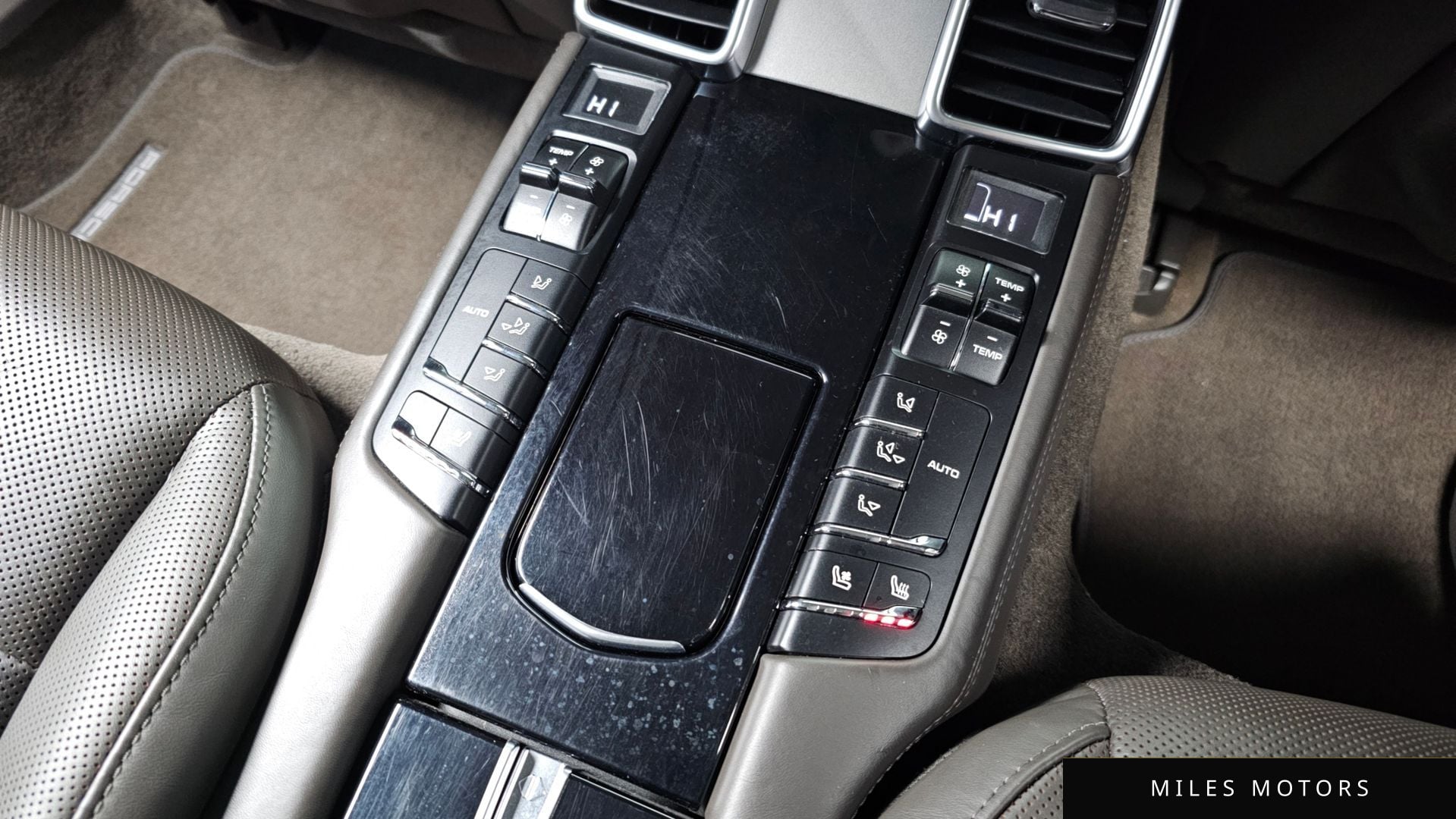 Porsche 파나메라 2016 — миниатюра 18