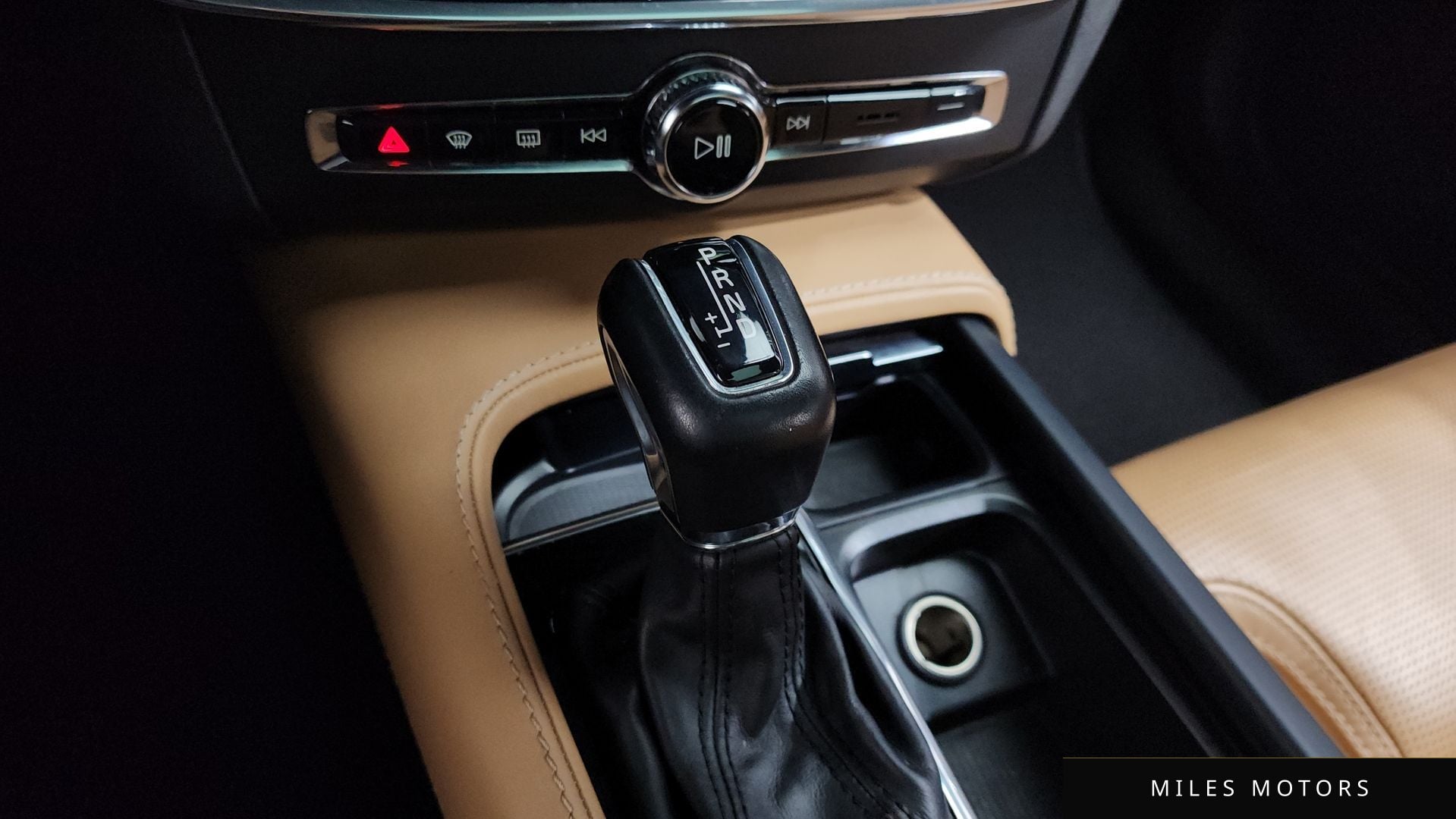 Volvo V90 2018 — миниатюра 9