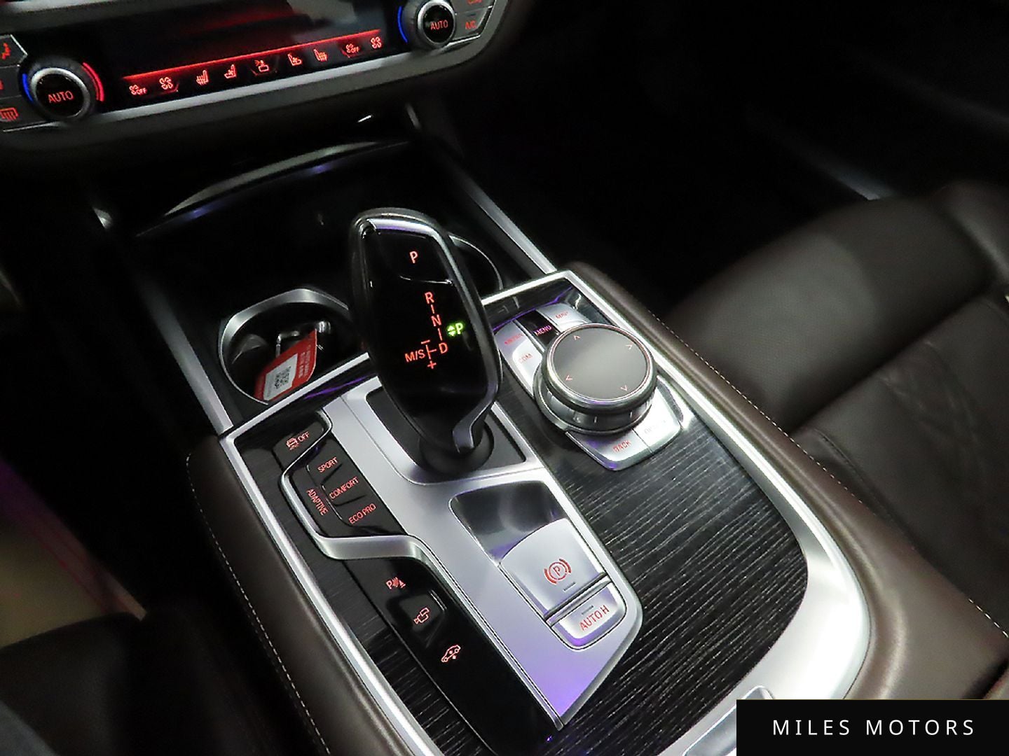 BMW 7 Series (G11) 2018 — миниатюра 8