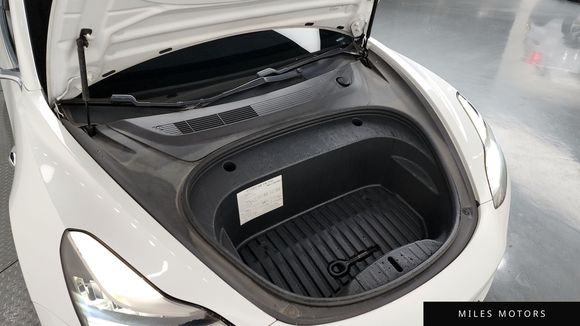 Tesla 모델 3 2020 — миниатюра 6