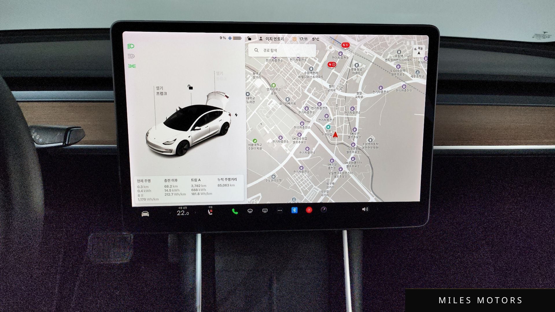 Tesla 모델 3 2020 — миниатюра 14