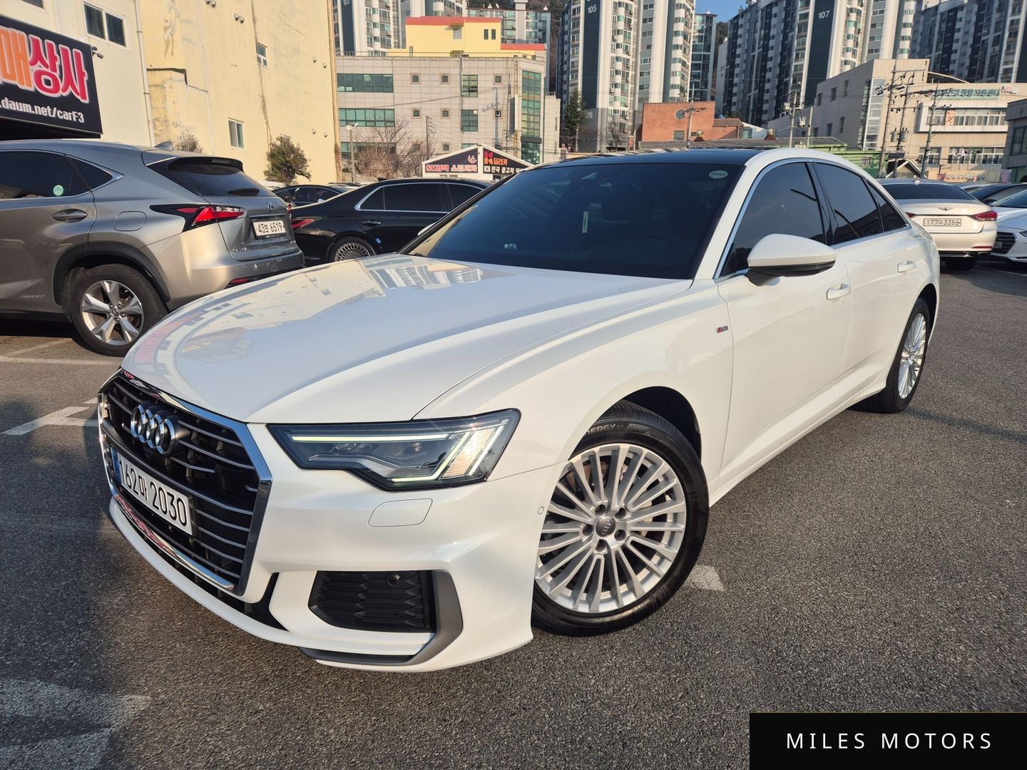 Audi A6 (C8) 2020 — фото 1 из 12