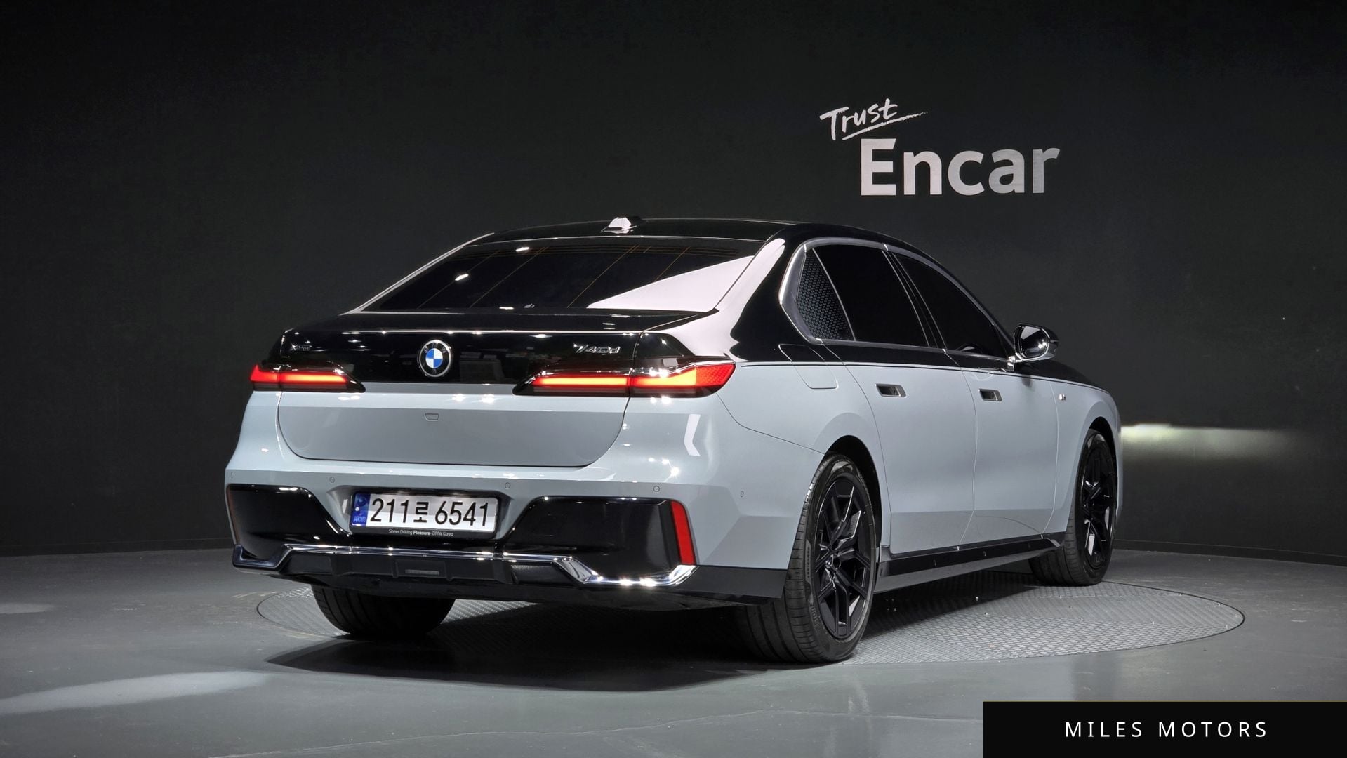 BMW 7 Series (G70) 2025 — миниатюра 2